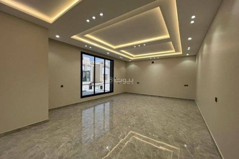 Villa de 5 dormitorios en Riyadh, Saudi Arabia No. 60337 13