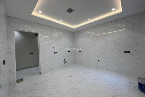 Villa de 5 dormitorios en Riyadh, Saudi Arabia No. 60337 18