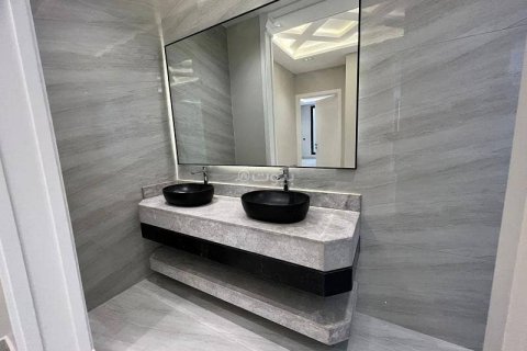 Villa de 5 dormitorios en Riyadh, Saudi Arabia No. 60337 27