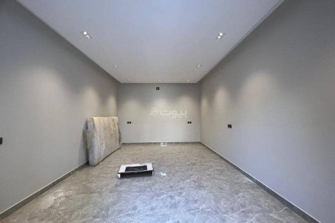 Villa de 5 dormitorios en Riyadh, Saudi Arabia No. 60337 22
