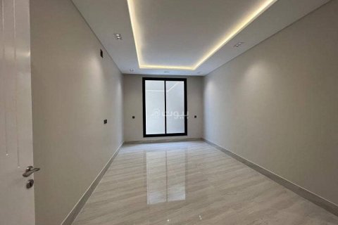 Villa de 5 dormitorios en Riyadh, Saudi Arabia No. 60337 21