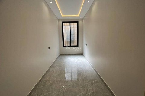 Villa de 5 dormitorios en Riyadh, Saudi Arabia No. 60337 9