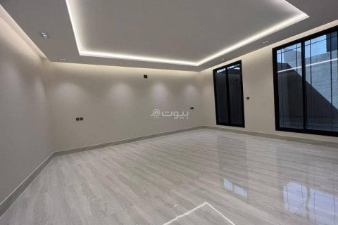 Villa de 5 dormitorios en Riyadh, Saudi Arabia No. 60337 15