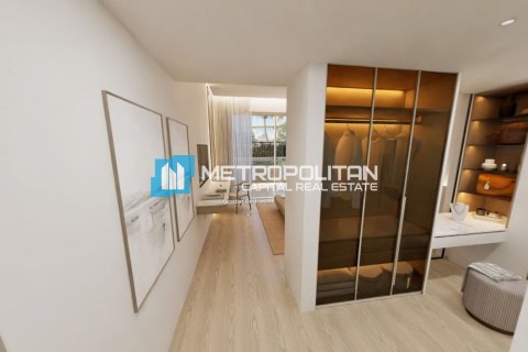 3 bedrooms Apartment in Abu Dhabi, UAE No. 105922 16
