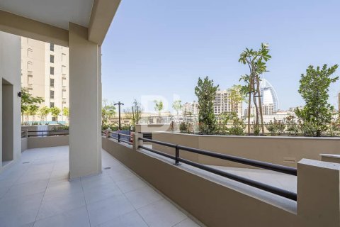 Apartment de 2 dormitorios en Umm Suqeim, UAE No. 87070 12