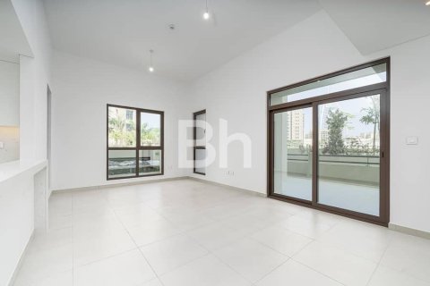 Apartment de 2 dormitorios en Umm Suqeim, UAE No. 87070 2