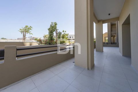 Apartment de 2 dormitorios en Umm Suqeim, UAE No. 87070 15