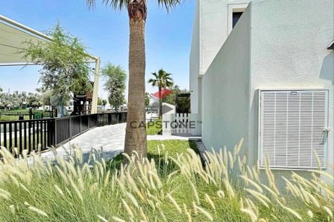 Apartment de 3 dormitorios en  Yas Island, UAE No. 86345 2