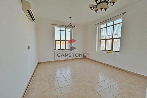 5 bedrooms Villa in Al Markhaniya, UAE No. 86360 7