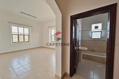 5 bedrooms Villa in Al Markhaniya, UAE No. 86360 22