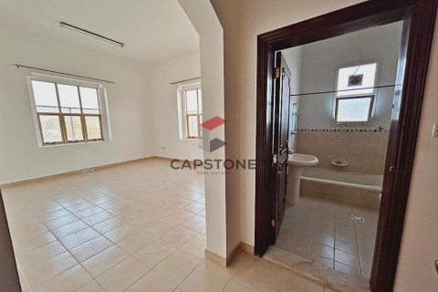 5 bedrooms Villa in Al Markhaniya, UAE No. 86360 21