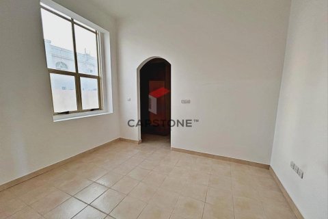 5 bedrooms Villa in Al Markhaniya, UAE No. 86360 9