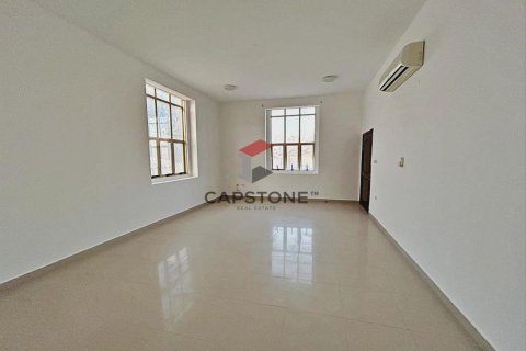 5 bedrooms Villa in Al Markhaniya, UAE No. 86360 8