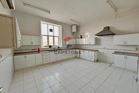 5 bedrooms Villa in Al Markhaniya, UAE No. 86360 12