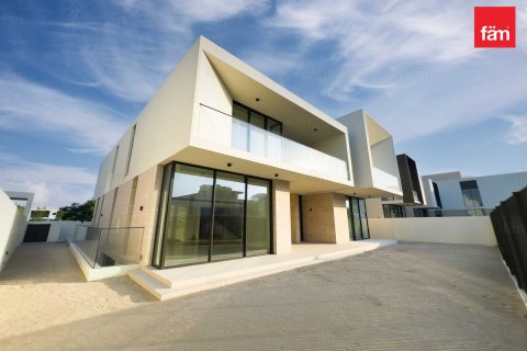 Villa de 5 dormitorios  No. 105758 24