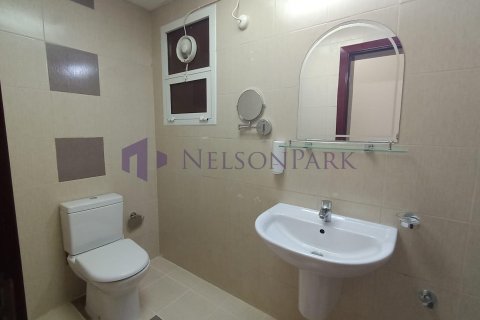 2 bedrooms Apartment in Doha, Qatar No. 58297 9