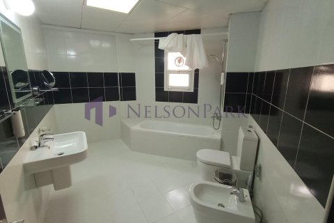 2 bedrooms Apartment in Doha, Qatar No. 58297 7