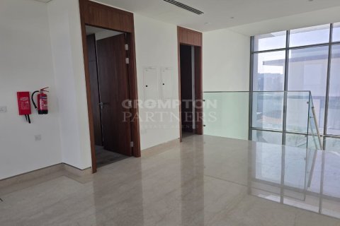 5 bedrooms Villa in Abu Dhabi, UAE No. 83196 7