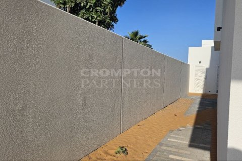 3 bedrooms Villa on the Yas Island, UAE No. 83192 6