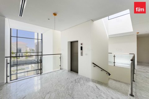 Villa de 6 dormitorios en Dubai, UAE No. 90612 28