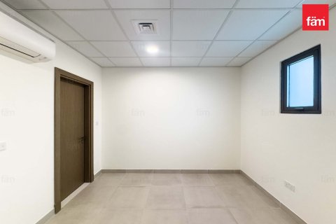 Villa de 6 dormitorios en Dubai, UAE No. 90612 24