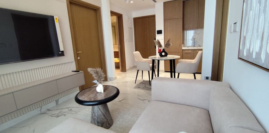 Квартира с 2 спальнями в Meydan, ОАЭ №38230