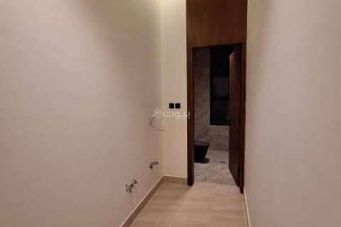 Квартира с 4 спальнями в Эр-Рияд, Саудовская Аравия №99514 5