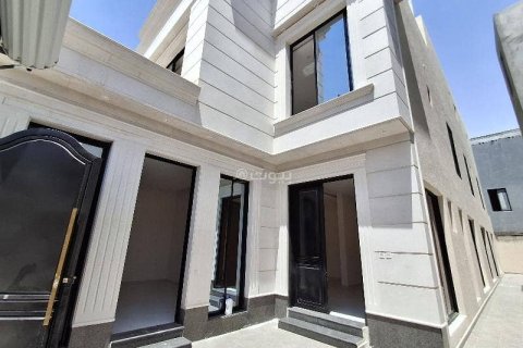 Вилла с 5 спальнями в Эр-Рияд, Саудовская Аравия №99512 1