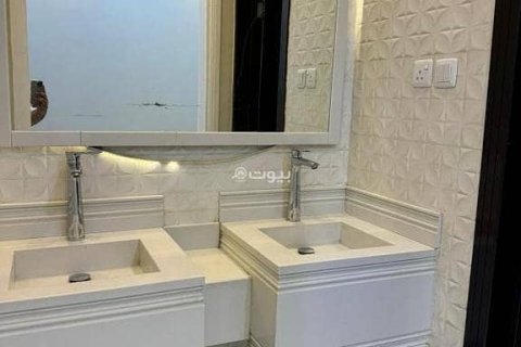 Квартира с 4 спальнями в Эр-Рияд, Саудовская Аравия №99513 17