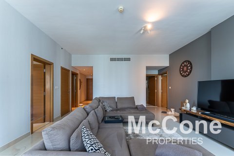 Apartment de 2 dormitorios en Claren Towers, UAE No. 74374 4