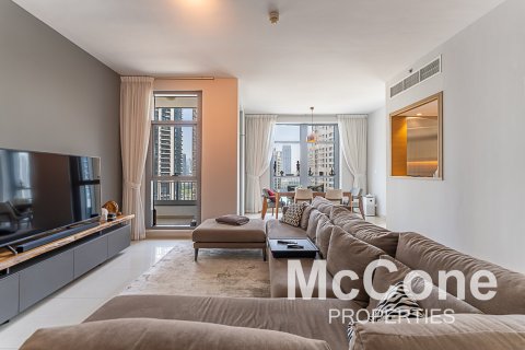 Apartment de 2 dormitorios en Claren Towers, UAE No. 74374 2