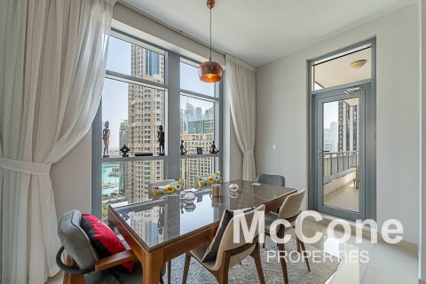 Apartment de 2 dormitorios en Claren Towers, UAE No. 74374 5