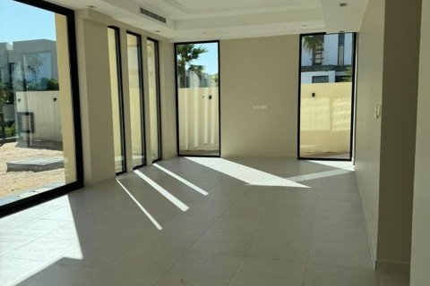 Commercial property de 3 dormitorios en Al Zorah, UAE No. 79534 4