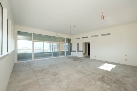 7 bedrooms Villa in Abu Dhabi, UAE No. 46893 10