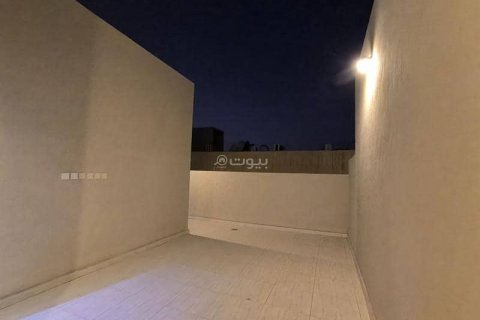 Квартира с 4 спальнями в Эр-Рияд, Саудовская Аравия №99699 12