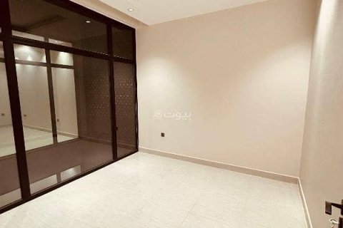 Вилла с 3 спальнями в Эр-Рияд, Саудовская Аравия №99701 12