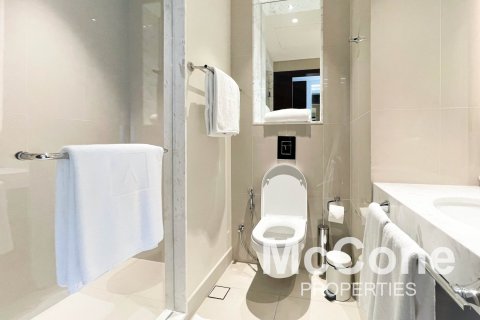 Apartment de 2 dormitorios en The Address Residence Fountain Views, UAE No. 74203 12