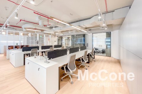 Office de 212m² en Sheikh Zayed Road, UAE No. 74213 6