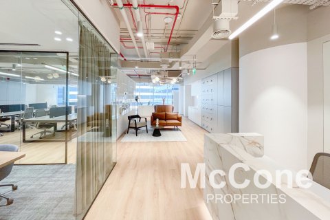 Office de 212m² en Sheikh Zayed Road, UAE No. 74213 15