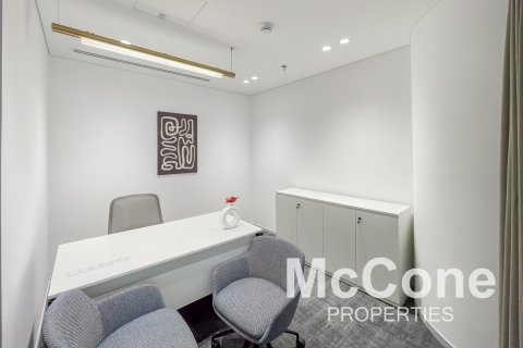 Office de 212m² en Sheikh Zayed Road, UAE No. 74213 12
