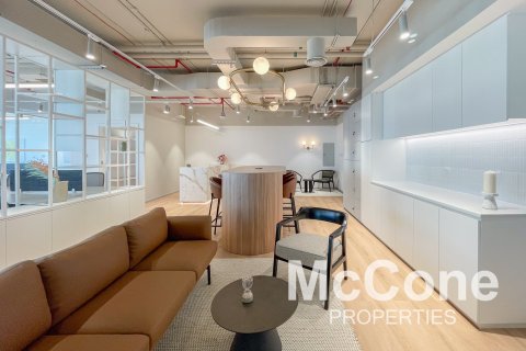 212مربع، مكتب في Sheikh Zayed Road, الإمارات العربية المتحدة رقم 74212 22