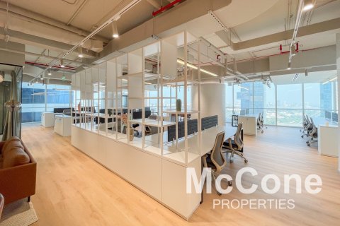 212مربع، مكتب في Sheikh Zayed Road, الإمارات العربية المتحدة رقم 74212 3