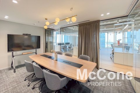 212مربع، مكتب في Sheikh Zayed Road, الإمارات العربية المتحدة رقم 74212 21