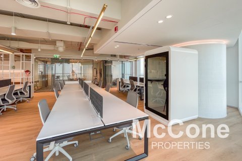 212مربع، مكتب في Sheikh Zayed Road, الإمارات العربية المتحدة رقم 74212 9