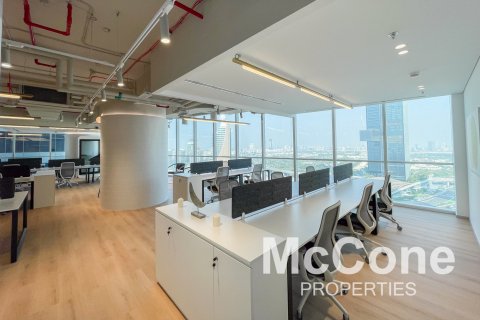 212مربع، مكتب في Sheikh Zayed Road, الإمارات العربية المتحدة رقم 74212 14