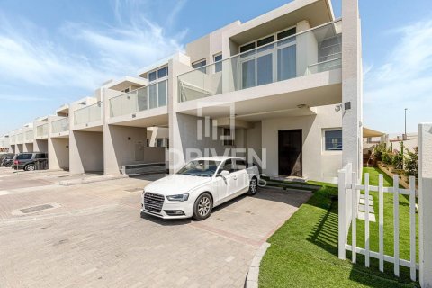 Villa de 3 chambres à DAMAC Hills (Akoya by DAMAC), UAE No. 83910 16
