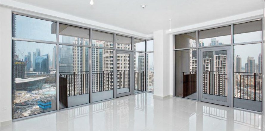 Apartment de 2 dormitorios en BLVD Crescent, UAE No. 90759