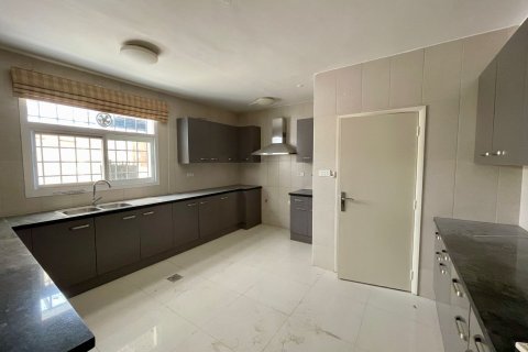 Villa de 3 dormitorios en Muscat, Oman No. 98811 7