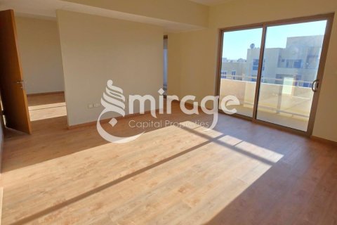 Townhouse de 3 dormitorios en Al Raha Gardens, UAE No. 81005 8