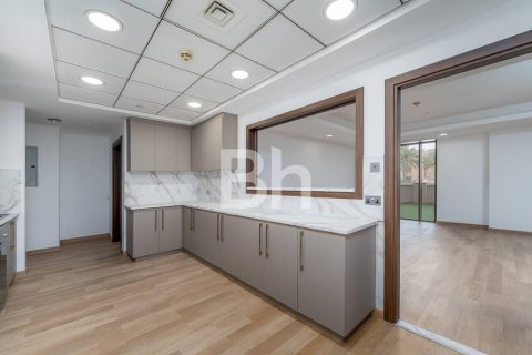 Квартира с 3 спальнями в Джумейра Бич Резиденс, ОАЭ №87088 12